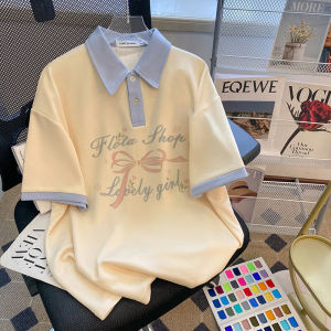 เสื้อยืดคอโปโลผู้หญิงแขนสั้นสีฟ้าลายผีเสื้อ ทรงหลวม สไตล์ฤดูร้อน สีสันสดใส เสื้อผ้าทำงานสำหรับวัยรุ่น โพลีเอสเตอร์ 80% คอตตอน 20%