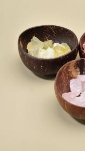 1set Natural Crystal Chips Crystal Cleansing And Purifying Vessel Made Of Pure Natural Coconut Shell