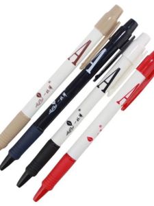 Business Office Supplies 32pcs Boxed Clickable Ballpoint Pens YB-203 Black Ink 0.7mm Tip Red Pen One Pen at a Time