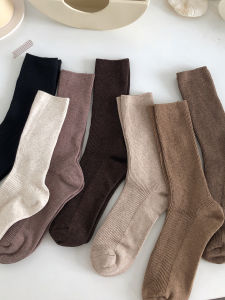 ถุงเท้าผู้หญิง Pure Cotton Mid-Calf Autumn Winter Warm Brown Long Tube Socks ถุงเท้าผู้หญิงทรงเรขาคณิตสีพื้น