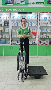 [Siêu bền] Xe lăn có bô khung nhôm cao cấp Lucass V88 (V-88) - Có thắng tay hỗ trợ người đẩy gấp gọn dễ dàng