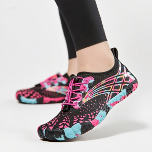 Wading Shoes non-slip Quick Drying Mens style Female style outdoors swim dive SANDALS Scratch resistant bottom Fishing shoes
