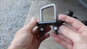 Heavy Duty Steel Trailer Tow Hitch Tightener Anti Rattle Stabilizer Rust Free Tow Lock for 1.25"