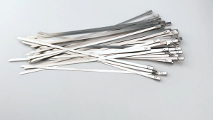 50 ชิ้น/แพ็ค เคเบิ้ลไทร์สแตนเลส 304 แข็งแรง ทนแรงดึงได้สูง สายรัดเคเบิ้ลไทร์ สายรัดสแตนเลส