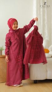 Jilbab Pasmina Anak Premium Simple Model Terbaru Usia 1 2 3 4 5 6 7 8 9 10 Bisa Couple Dengan Mom | Hijab Segitiga Instan Payet Maroon Bahan Jersey Adem