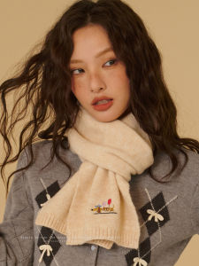 ผ้าพันคอไหมนุ่มผสมขนสัตว์สไตล์ย้อนยุคสำหรับฤดูหนาวสำหรับผู้ชายและผู้หญิง สีขาวน้ำตาล อบอุ่น ปักลาย ขนาดเล็ก เหมาะกับทุกวัย