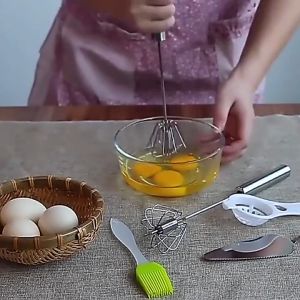Manual Hand Mixer Semi Otomatis Putar Ketika Di Tekan Pengocok Telur Susu Stainless Steel