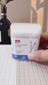 200pcs Double-headed Baby Cotton Bud Swabs Baby Ear Spoon Screw Head Nose Ears Cleaning Tipped