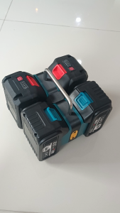 เคสใส่แบตเตอรี่ Makita ใส่แบตได้ 4 ลูก ระบบ 21V/42V/84V