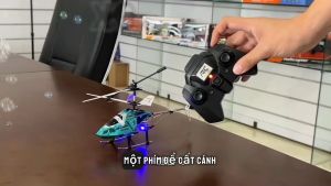 Máy bay trực thăng điều khiển từ xa Helicopter K919 3.5 kênh hợp kim chống va chạm pin sạc thiết lập độ cao tự động