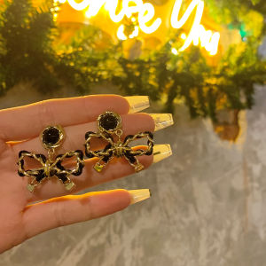 Luxury high-end earrings real gold galvanized silver needles leather wrapped bow earrings French vintage fashion necklace light