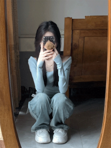 Korean Style Baby Blue One Shoulder Knitted Sweater Womens Slim Fit Inner Wear Exposing Clavicle Top for Autumn