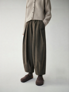 INSIS FEMME | Insulated Fleece Double Pleat Cocoon Style Casual Pants