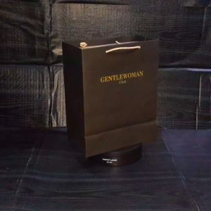 Tas Kertas Desain Wanita Gentle & Ukuran Kecil