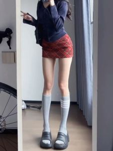 กระโปรงสั้นทรงเอเอวสูงสีแดงลายสก็อตสุดเซ็กซี่สำหรับผู้หญิงไซส์ใหญ่ กระโปรงสั้นทรงเอสุดหวานและเผ็ดร้อนสำหรับฤดูใบไม้ผลิและฤดูใบไม้ร่วง