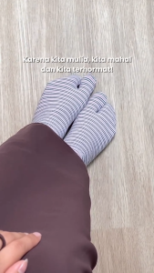 Kaos Kaki Santai Muslimah Sashee Motif Polkadot Warna-Warni