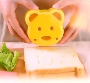 [Ready Bandung] BY INDI STORE Cetakan Roti Sandwich Bentuk Kartun Beruang Kelinci Mobil Untuk Anak-Anak Bento Rice Mold