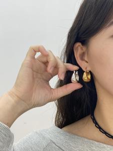 Minimalist Oval Hoop Earrings French Vintage U-Shaped Designer Trendy Minimalism Fashion Jewelry Womens Copper Alloy Ear Studs