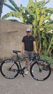 Xe Đạp Thể Thao Fix Gear Và Single Tsunami Xanh Đổi Màu Bản Khung Thép Kèm Phanh Tay Và Sên Đậu (Kèm Dây Strap Đồ Lắp)