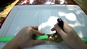 ALAT TALI TAMBANG BELT PENGIKAT IKAT PENAHAN BARANG PAKET PALET TOWING MOTOR MOBIL CARGO KARGO SPANSET LASHING CLAW RATCHET TIE DOWN WEBBING WEBSLING TREK TRACK LINK BELT 10M 12M 10 12 METER 10METER 12 METER 2TON 2 TON LEBAR 2" 2 INCH 2INCH KUAT TEBAL