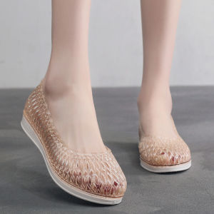 รองเท้าแตะฤดูร้อนสําหรับผู้หญิงที่มีด้านล่างนุ่มระบายอากาศลื่นป้องกันกลิ่นหนากลวงออกรองเท้าแบนสบายๆสไตล์