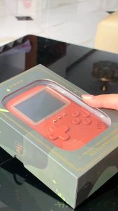 Máy chơi game 500 trò chơi có tay cầm kiêm sạc dự phòng 10.000mah tiện ích