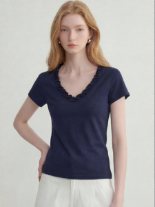 Versatile V-neck Wooden Ear Trimmed Slimming Breathable T-Shirt