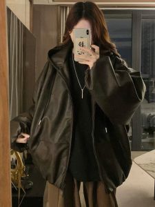 American Retro Leather Jacket Women Spring Autumn 2025 New High Quality Couple Motorcycle Clothes Hooded Jacket Cool Style