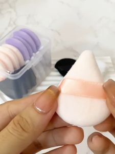 LANIAKEA 4Pcs Spons Bedak Tabur Segitiga Mini Finger Sponge Make Up Loose Powder Blush On