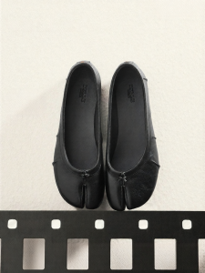 Belle | Black Split-Toe Soft Bottom Womens Ballet Flats