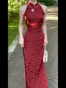 Red Chinese Style Cheongsam Young Womens Wedding Dress Evening Party Casual Wear Bridal Gown for the Bride on Her Wedding Day