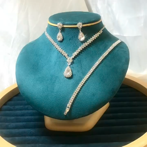 Exquisite Diamond-encrusted Water Drop V-shaped Tassel Necklace Wedding Two-piece Light Luxury Accessories Set