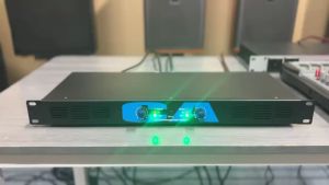 เครื่องขยายเสียงดิจิตอล CA ประสิทธิภาพสูง 450 วัตต์ เอาต์พุตเสียง HD 8 โอห์ม