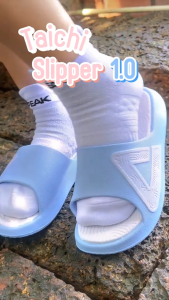 PEAK Taichi Slipper รองเท้าแตะ เพื่อสุขภาพ ผู้หญิง ฟื้นฟูเท้า ใส่หลังเล่นกีฬา เดินเล่น นุ่ม เด้ง สบายเท้า ลดอาการบาดเจ็บ E92038L Blue/White