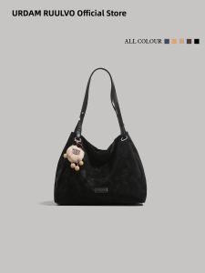 URCDN RDALVO | Elegant and Chic Womens Tote Bag