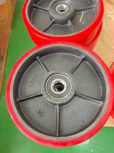 BÁNH XE NÂNG TAY PU 180x50 - BÁNH XE NÂNG TAY THẤP 180x50 - BÁNH LÁI XE NÂNG TAY THẤP