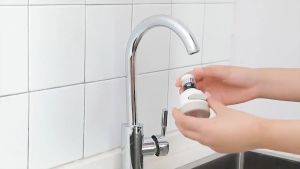 FinDee หัวต่อกันน้ำกระเด็น ฝักบัวซุปเปอร์ประหยัดน้ำ