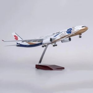 A330 Air China Airways 47CM Scale Airplanes Model Resin Diecast Aircraft With Wheels For Collections And Displays
