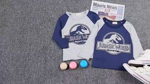 [zensasi] Baju Kaos T-Shirt Anak Laki-Laki Dan Perempuan Lengan Panjang Gambar Jurassic World Warna Abu Dan Biru
