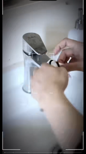 Powerful water purification 100PCS chlorine for water treatment Kill 99.99% of bacteria Remove odor from water Filter and beautify skin For bathing and swimming pool chlorine tablet