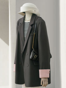 Elegant Grey Suit Jacket Womens Style Spring 2024 Fashion Design Cuff Button Detailing Commute Friendly Straight Cut Suit