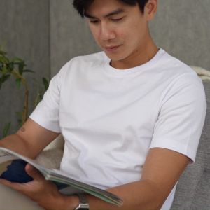 ALZURA - Kaos Polos Pria Lengan Pendek - Mens Short Sleeves T-Shirt Cotton 24s White Saku