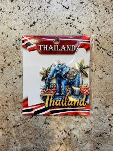 แม่เหล็ก เกรด A สวยเส้นคมของฝากต่างชาติ ทำจากเรซิ่นเพ้นท์สีอะคริลิคน