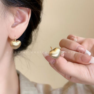 Golden Matte Heart Shaped Earrings Womens Fashion Elegant Vintage Style Alloy Jewelry Fresh out New Trend Ear Cuff