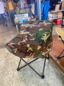 เก้าอี้พับสำหรับกลางแจ้งแบบพกพา ใช้ สำหรับการปิกนิกและเดินป่า ที่นั่งแบบสาน ขนาดใหญ่ น้ำ หนักเบา ทนทาน พร้อมกระเป๋าด้วย