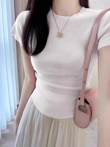 เสื้อยืดแขนสั้นผ้าไหมน้ำแข็งสีน้ำเงิน Pure Desire สำหรับผู้หญิง ทรงสลิมฟิต ทรงพอดีตัว แขนสั้น ทรงเข้ารูป ทรงเข้ารูป แขนสั้น แขนบิน