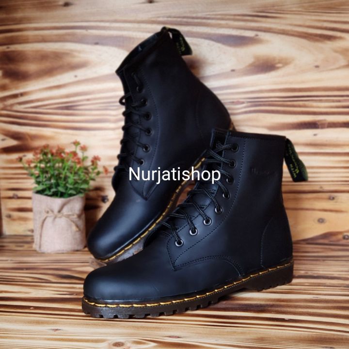 SEPATU DOCMART BAHAN KULIT KUALITAS TERBAIK Sepatu