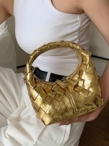 High Quality Leather Handbag 2024 New Fashion Versatile Lightweight Luxury Crossbody Weaved Commuter Womens Bag