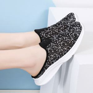 Fashionable Ladies Slip-On Canvas Slippers Lightweight Soft Bottom Toe-Covering Spring Autumn New Style Casual Flat Heel