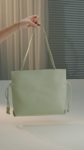 Túi Yuumy (Thời trang nữ dáng vuông size 33 - Túi xách da Seasand YTX75)